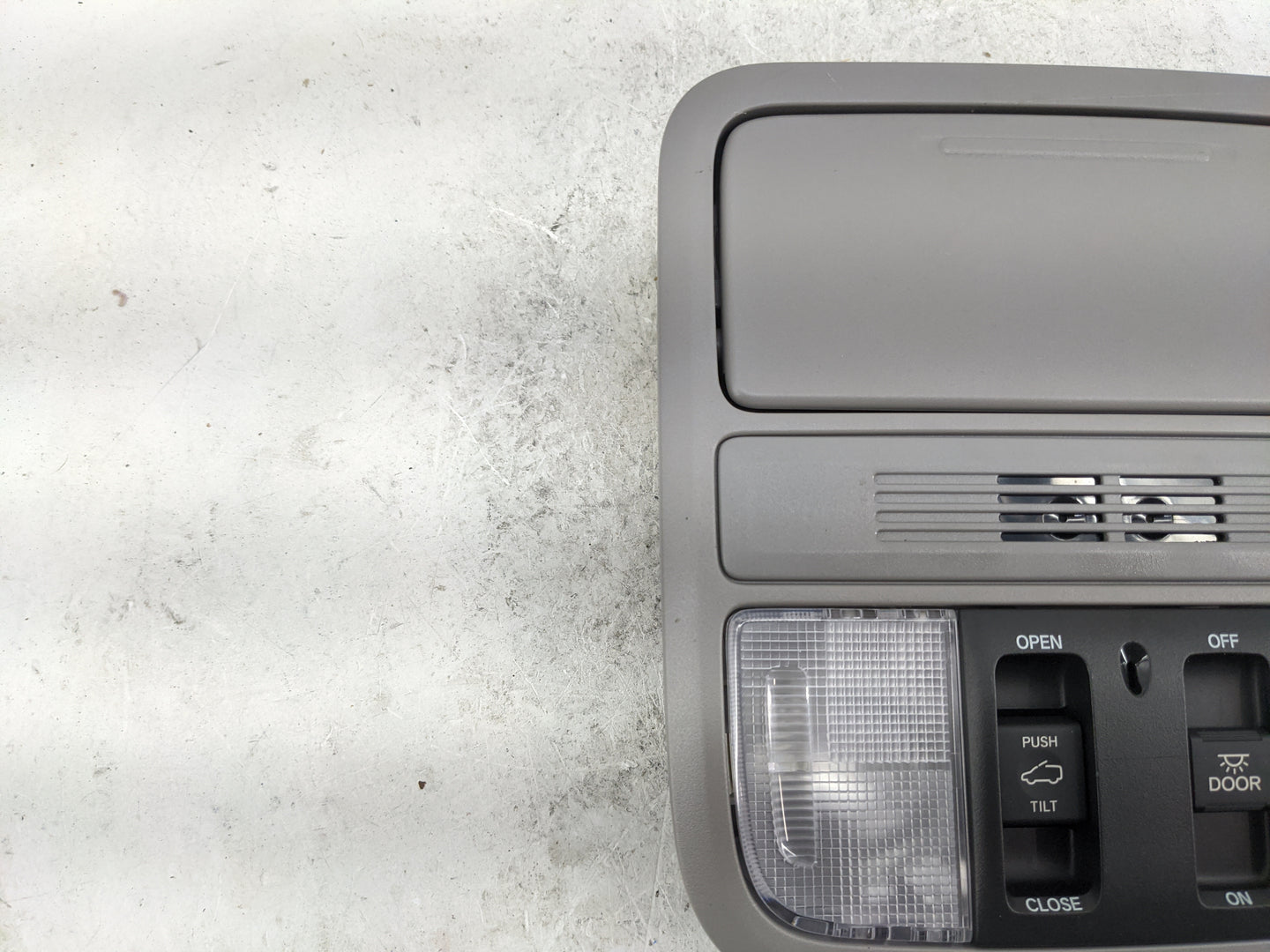 2019 Honda Odyssey Overhead Roof Console Gray - Oemusedautoparts1.com