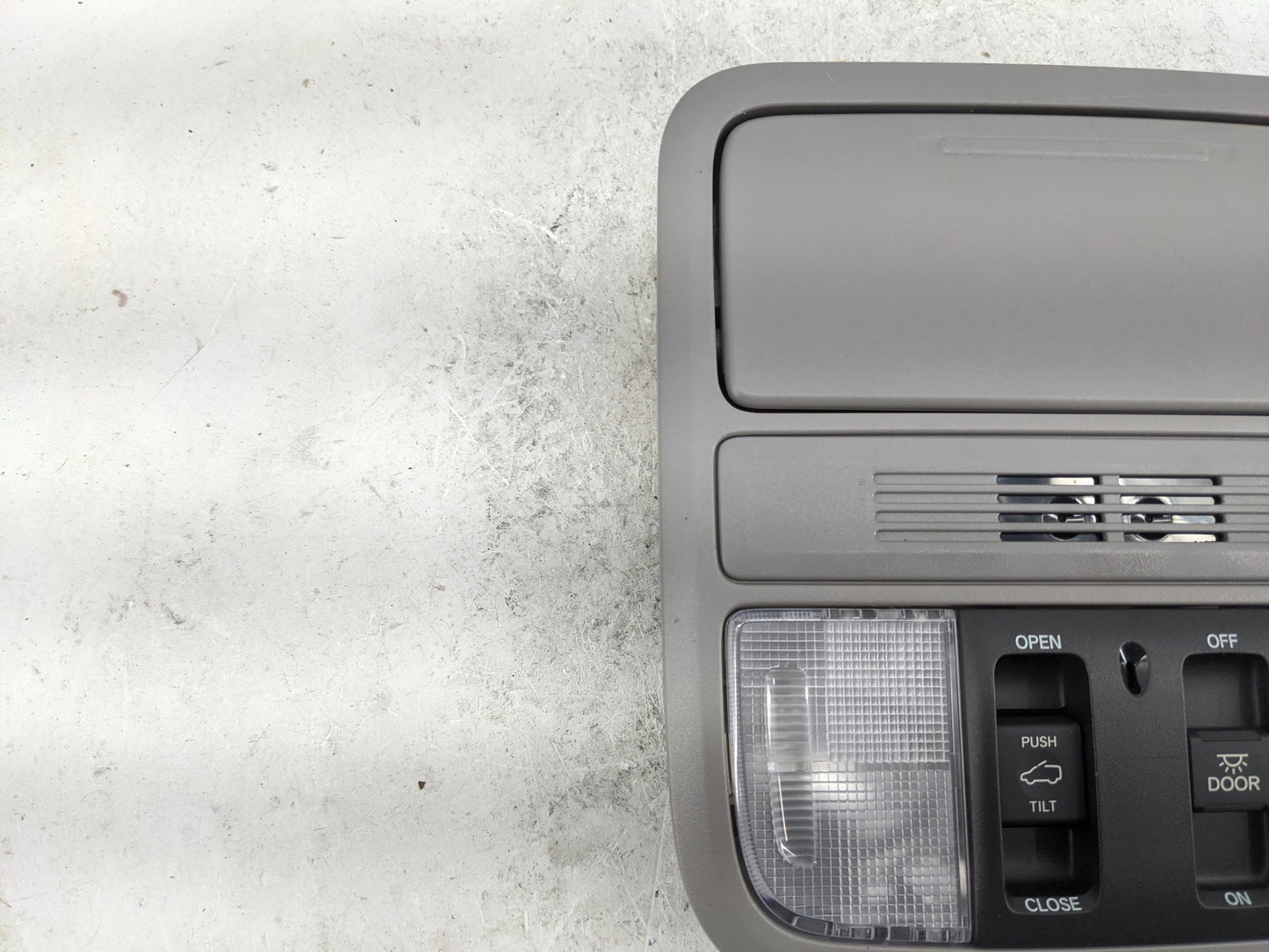2019 Honda Odyssey Overhead Roof Console Gray - Oemusedautoparts1.com