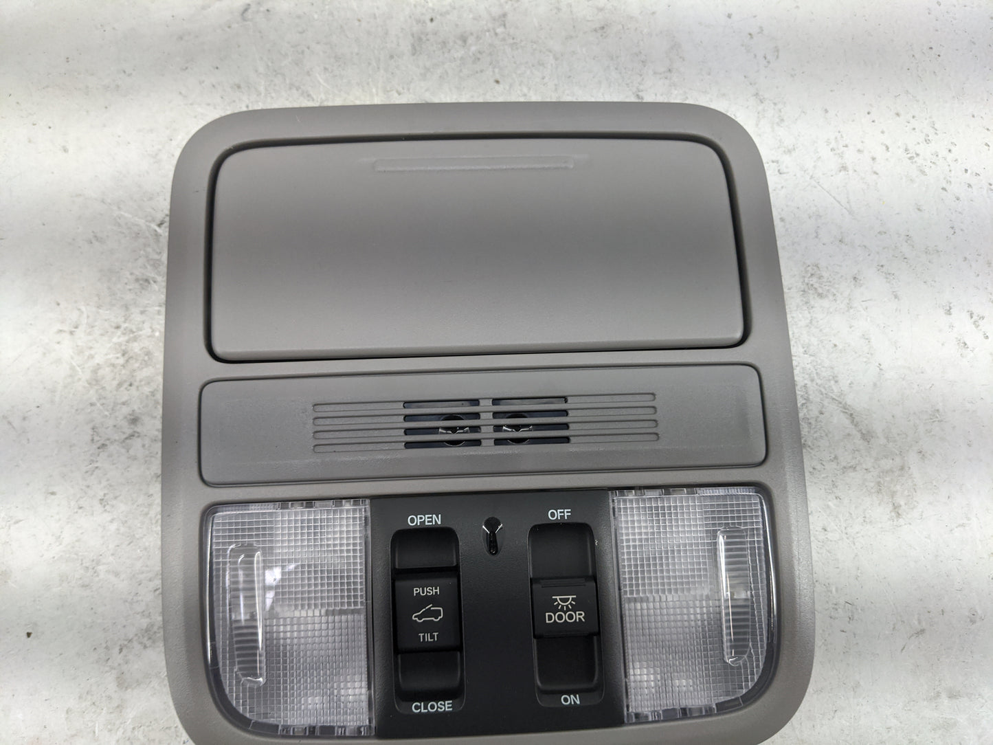 2019 Honda Odyssey Overhead Roof Console Gray - Oemusedautoparts1.com