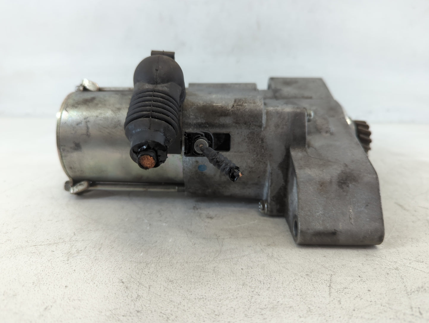 2019 Honda Odyssey Car Starter Motor Solenoid OEM P/N:SM-77002 Fits Fits 2015 2016 2017 2018 2020 2021 2022 OEM Used Auto Pa