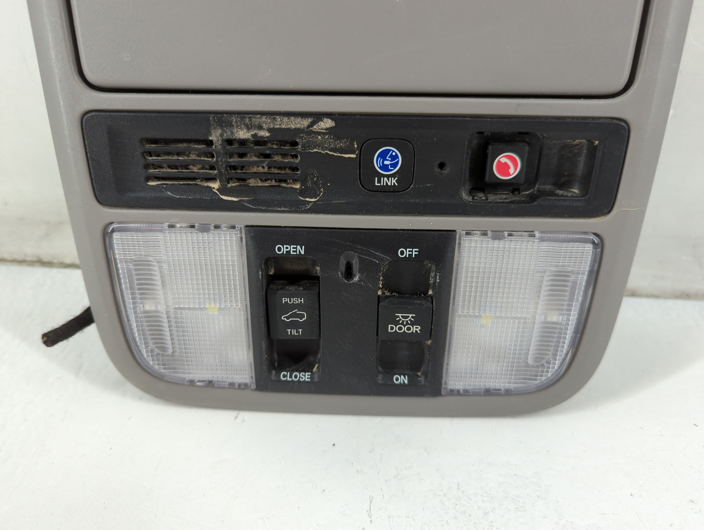2019 Honda Odyssey Overhead Roof Console 889145 - Oemusedautoparts1.com