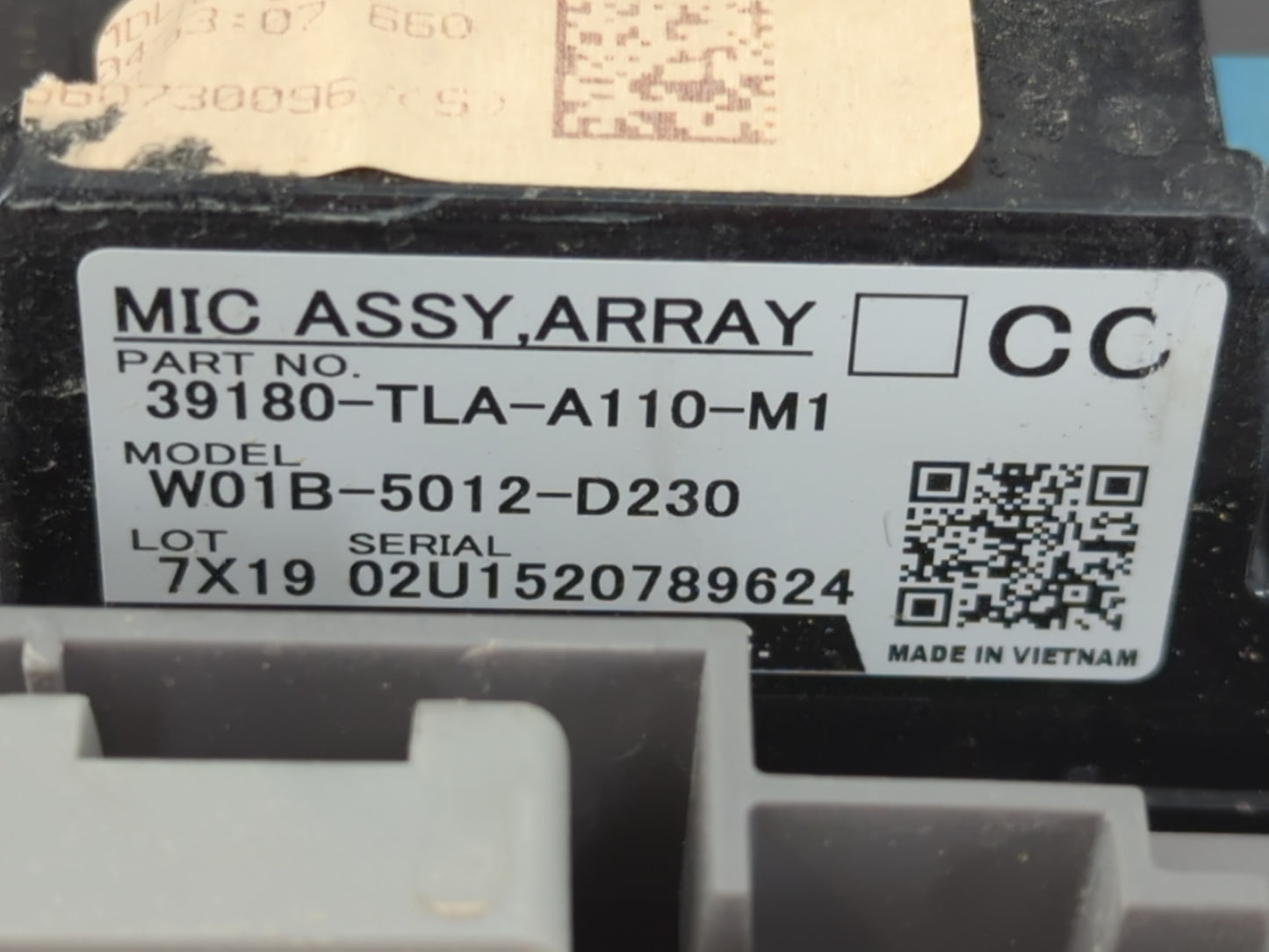 2019 Honda Odyssey Overhead Roof Console 889145 - Oemusedautoparts1.com