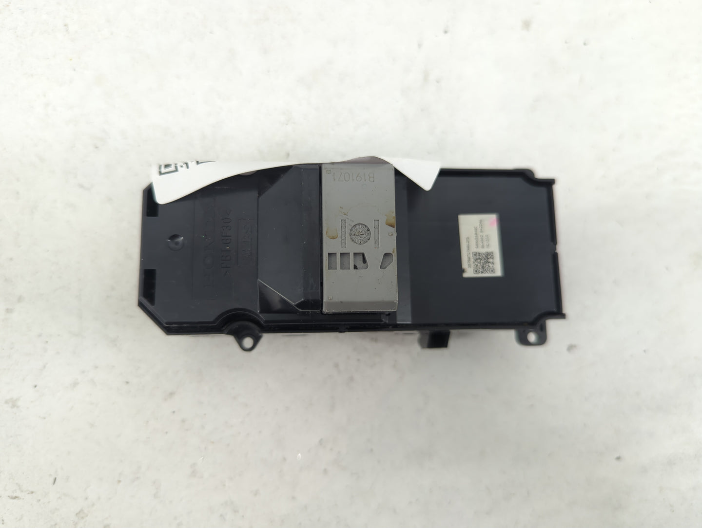 2019-2022 Honda Passport Master Power Window Switch Replacement Driver Side Left P/N:35750TG7A012M1 Fits Fits 2019 2020 2021