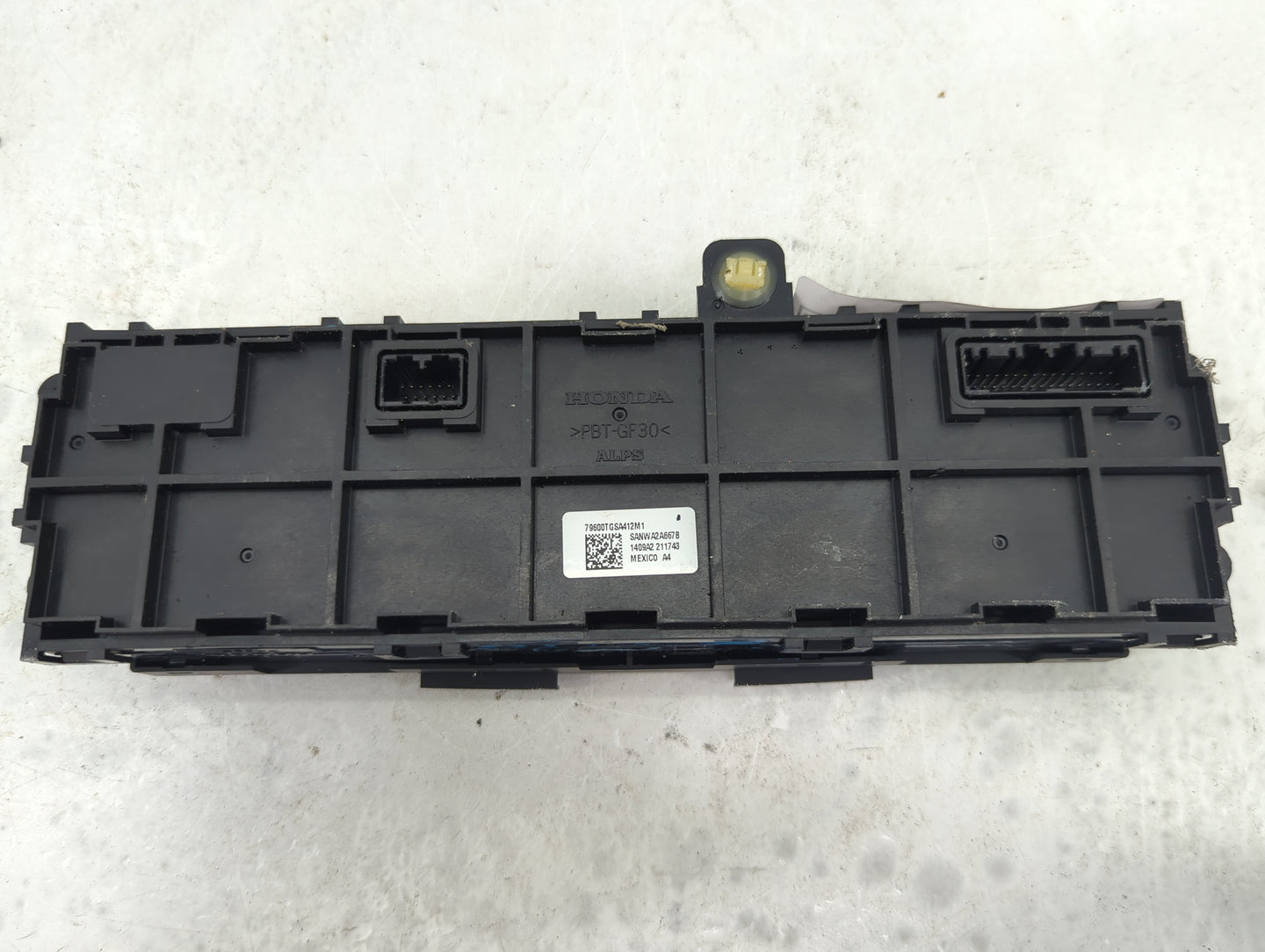 2019 Honda Passport Climate Control Module Temperature AC/Heater Replacement P/N:79600TGSA412M1 SANWA2A667B Fits OEM Used Au