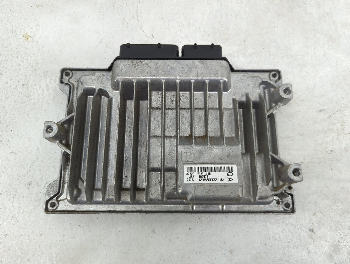 2019 Honda Passport PCM Engine Control Computer ECU ECM PCU OEM P/N:37820-RLV-L15 Fits OEM Used Auto Parts - Oemusedautopart