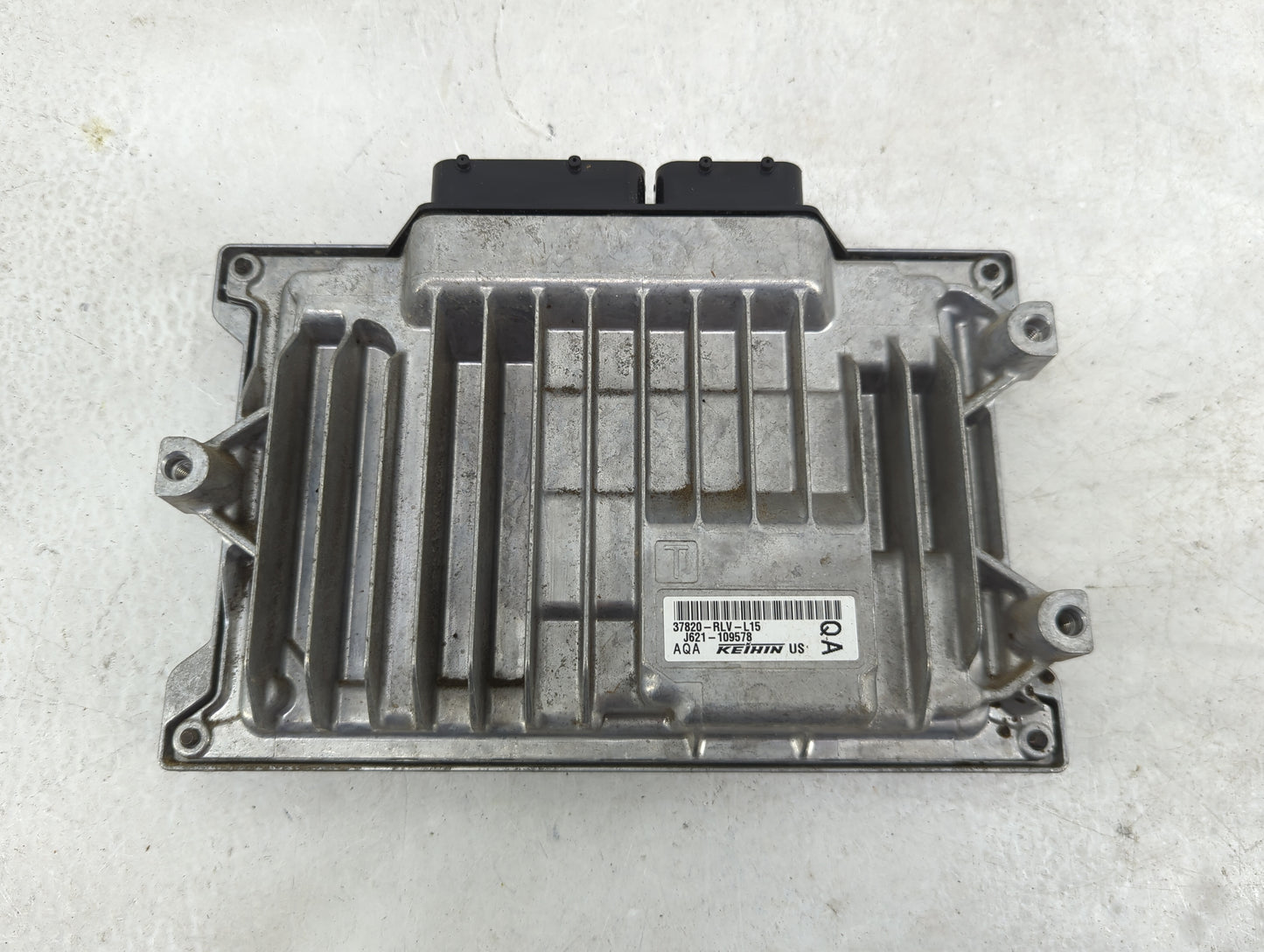 2019 Honda Passport PCM Engine Control Computer ECU ECM PCU OEM P/N:37820-RLV-L15 Fits OEM Used Auto Parts - Oemusedautopart