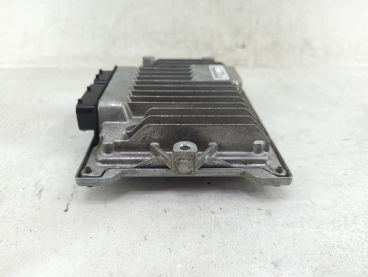 2019 Honda Passport PCM Engine Control Computer ECU ECM PCU OEM P/N:37820-RLV-L15 Fits OEM Used Auto Parts - Oemusedautopart