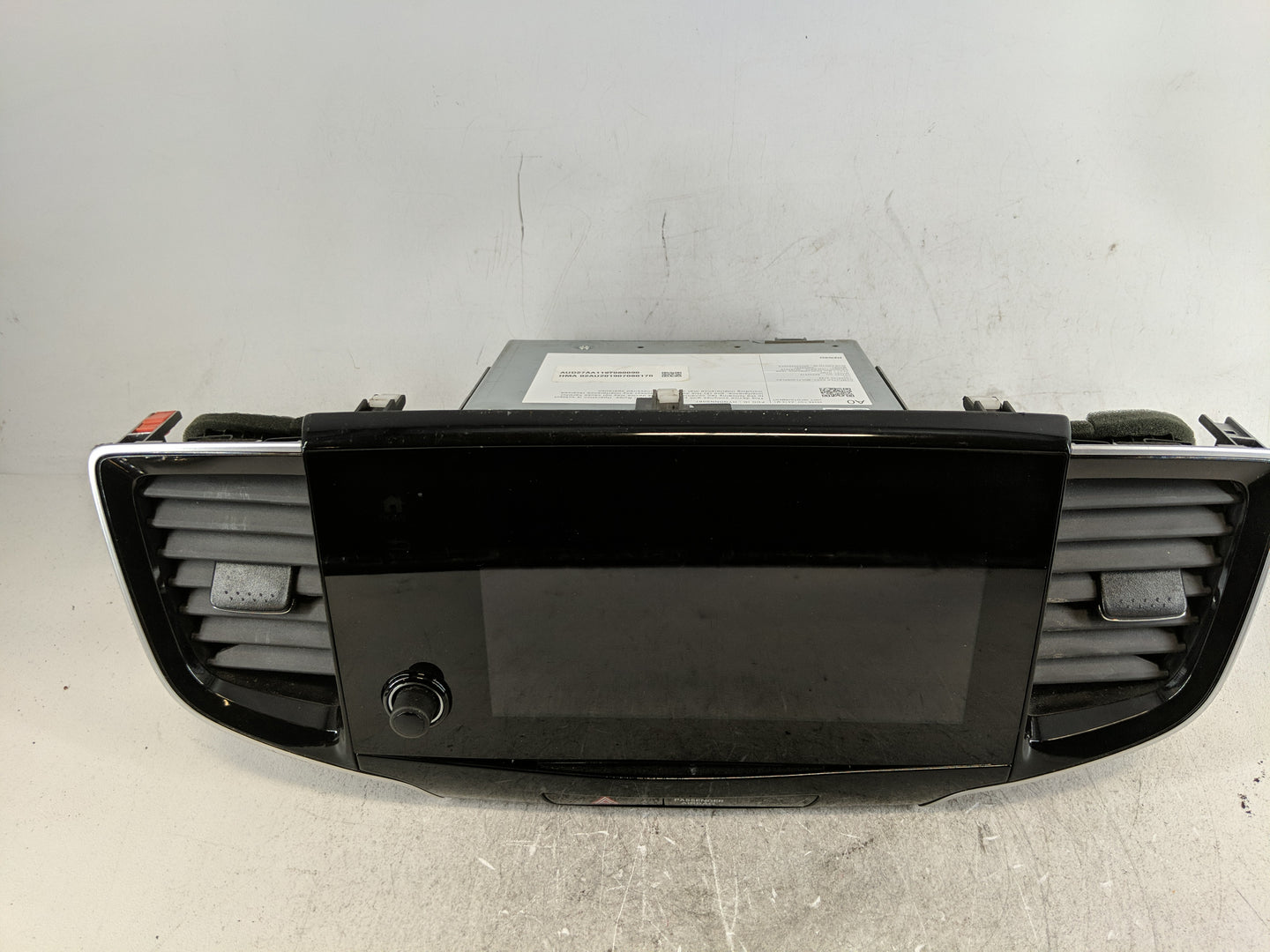 2016-2020 Honda Pilot Radio AM FM Cd Player Receiver Replacement P/N:39540-TG7-AA15-M1 Fits Fits 2016 2017 2018 2019 2020 OE