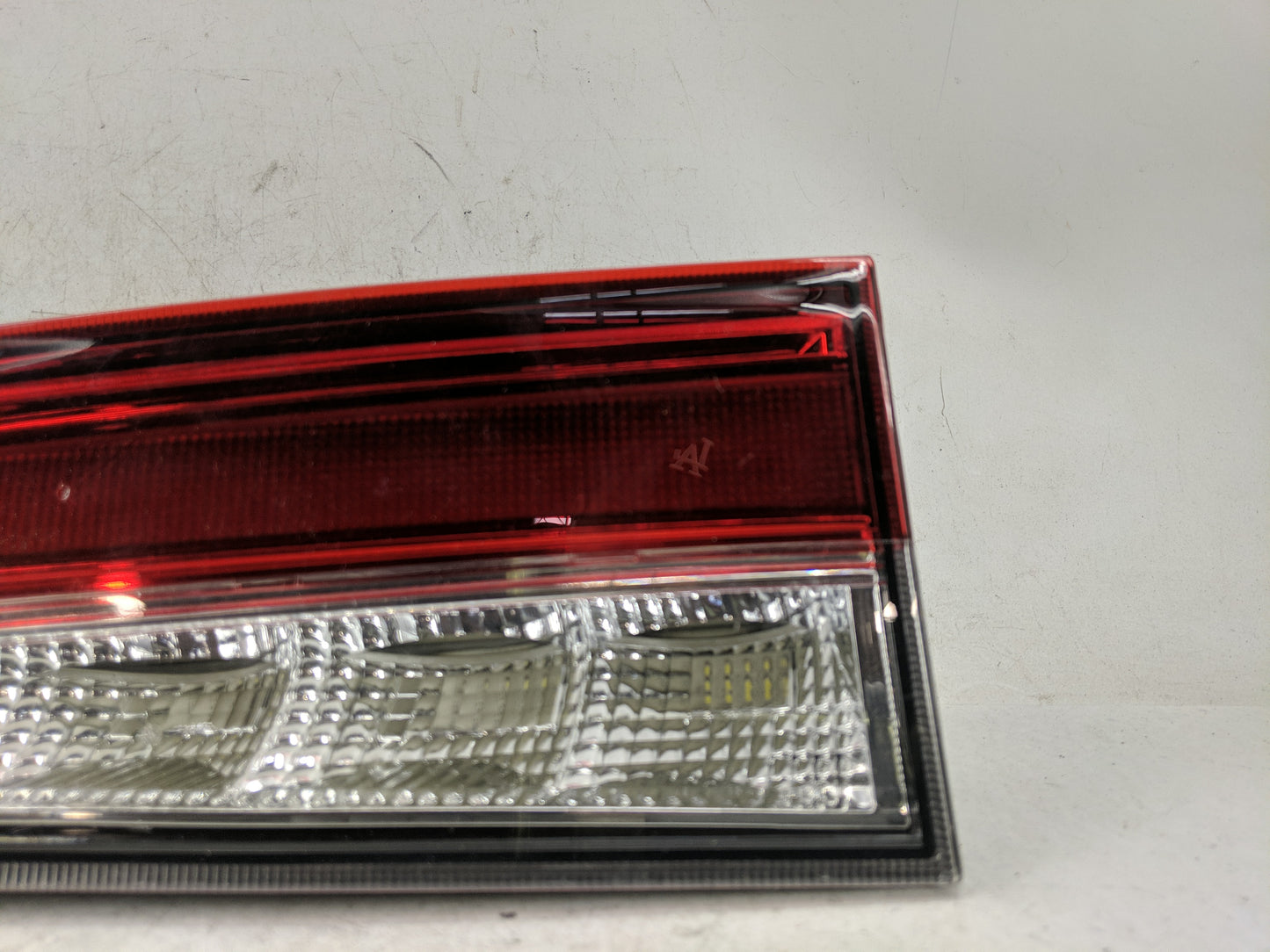 2019-2022 Honda Pilot Tail Light Assembly Passenger Right OEM Fits Fits 2019 2020 2021 2022 OEM Used Auto Parts - Oemusedaut