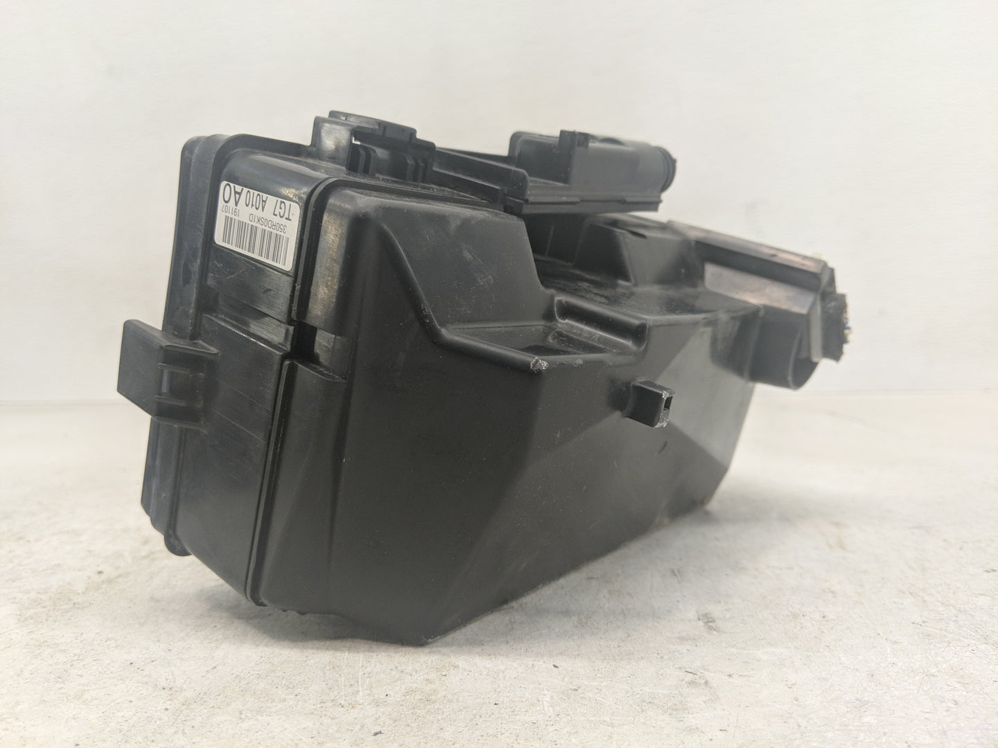 2019-2020 Honda Pilot Fusebox Fuse Box Panel Relay Module P/N:TG7 A010 A0 Fits Fits 2019 2020 OEM Used Auto Parts - Oemuseda