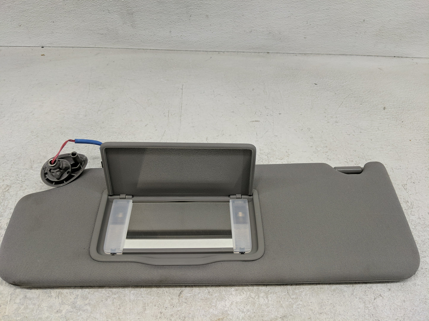 2016-2022 Honda Pilot Sun Visor Shade Replacement Driver Left Mirror Fits Fits 2016 2017 2018 2019 2020 2021 2022 OEM Used A