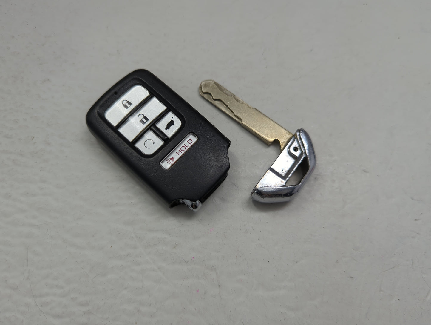 Honda Pilot Keyless Entry Remote Fob KR5T44 | KR5 T44 driver1 72147-TG7-AB1 - Oemusedautoparts1.com