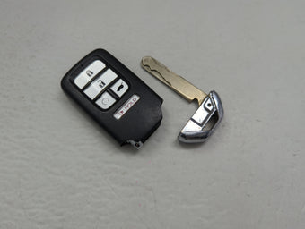 compare product Honda Pilot Keyless Entry Remote Fob KR5T44 | KR5 T44 driver1 72147-TG7-AB1