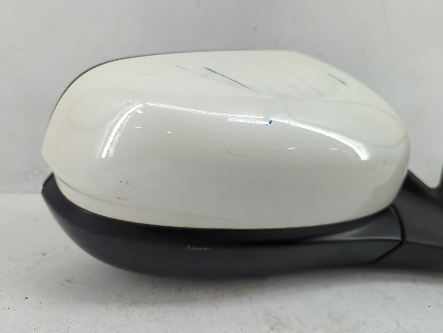 2019-2020 Honda Pilot Passenger Side View Mirror - Right Door Mirror OEM Used - Oemusedautoparts1.com