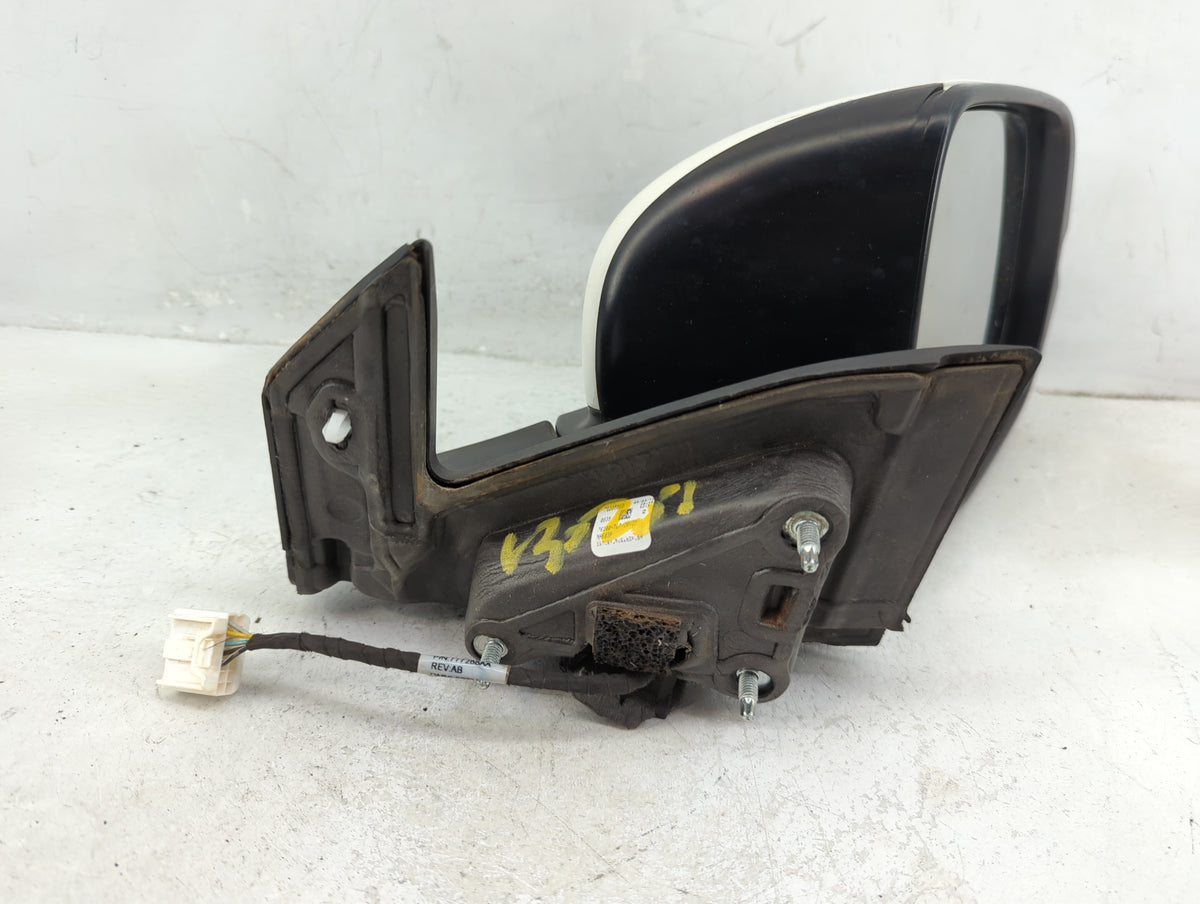2019-2020 Honda Pilot Passenger Side View Mirror - Right Door Mirror OEM Used - Oemusedautoparts1.com