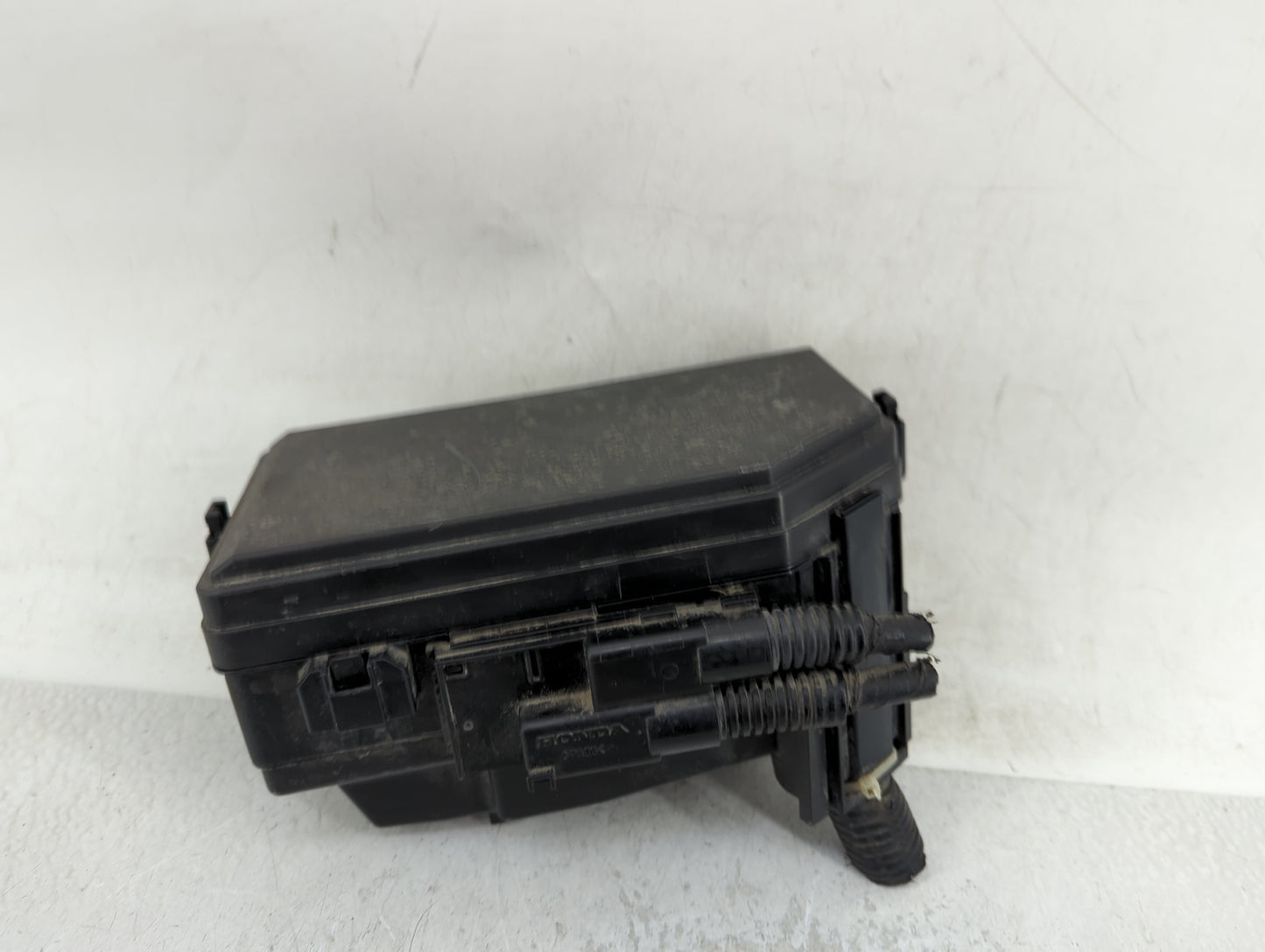 2019-2020 Honda Pilot Fusebox Fuse Box Panel Relay Module P/N:TG7 A010 A0 Fits Fits 2019 2020 OEM Used Auto Parts - Oemuseda