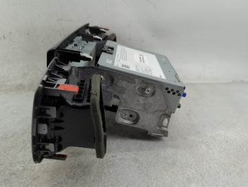 2016-2019 Honda Pilot Radio AM FM Cd Player Receiver Replacement P/N:39540-TG7-AA14-M1 HYQDNNS087 Fits Fits 2016 2017 2018 2019 OEM Used Auto Parts