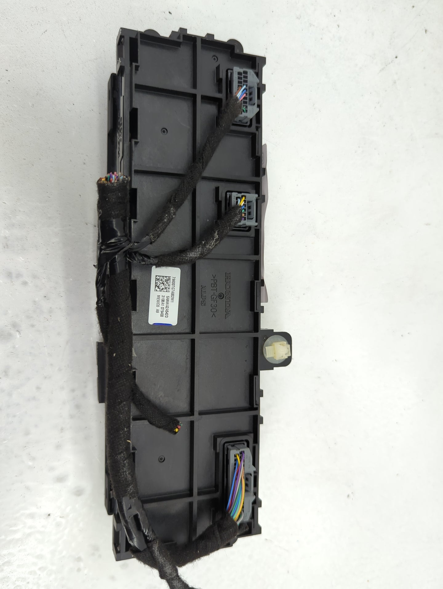 2019-2020 Honda Pilot Climate Control Module Temperature AC/Heater Replacement P/N:79600TG7A932M1 Fits Fits 2019 2020 OEM Us