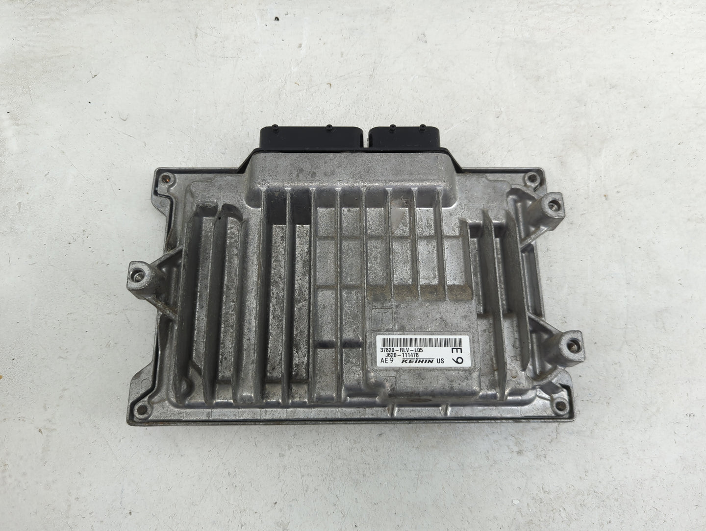 2018-2019 Honda Pilot PCM Engine Control Computer ECU ECM PCU OEM P/N:37820-RLV-L05 J620-111478 Fits Fits 2018 2019 OEM Used
