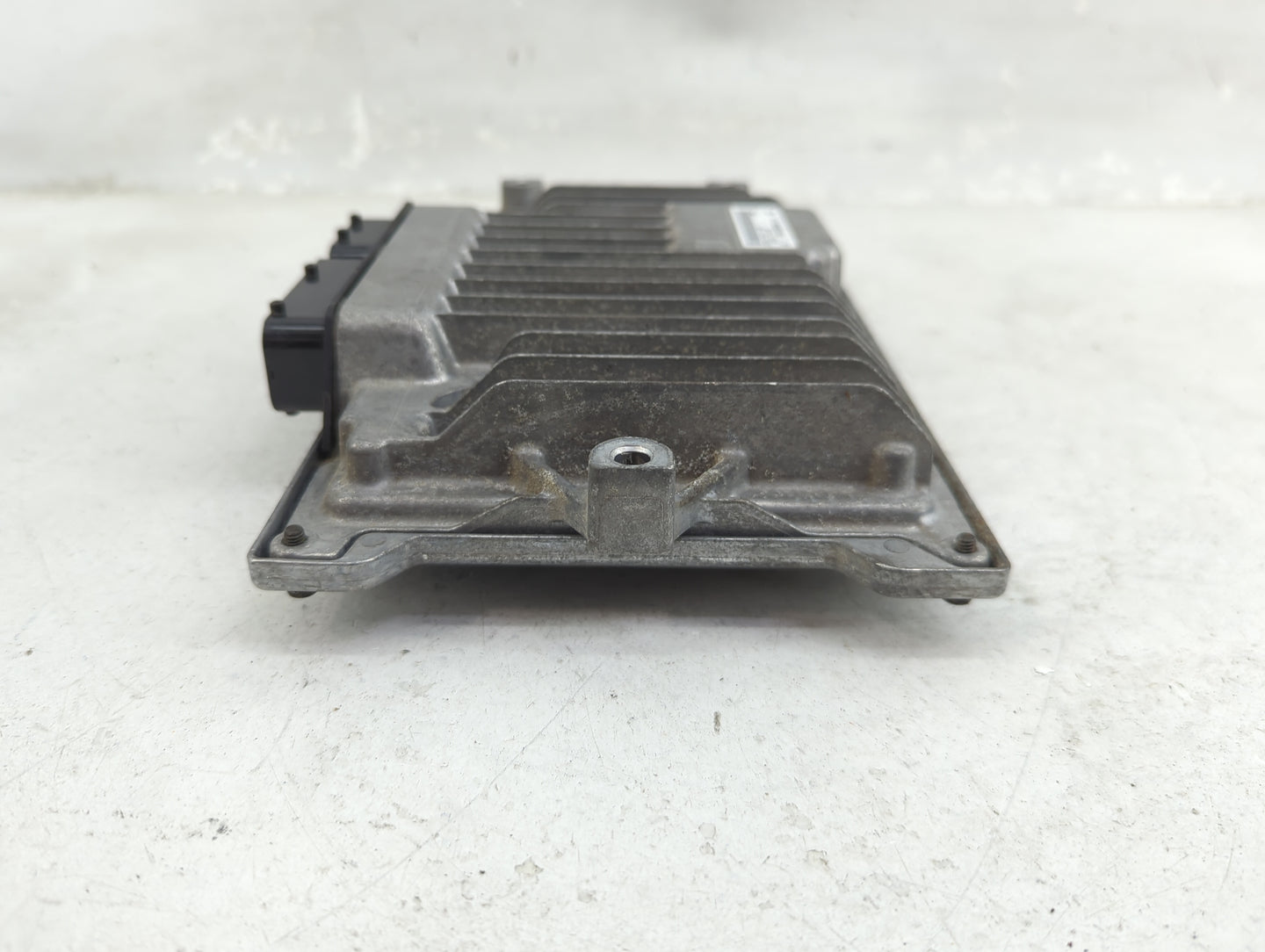 2018-2019 Honda Pilot PCM Engine Control Computer ECU ECM PCU OEM P/N:37820-RLV-L05 J620-111478 Fits Fits 2018 2019 OEM Used