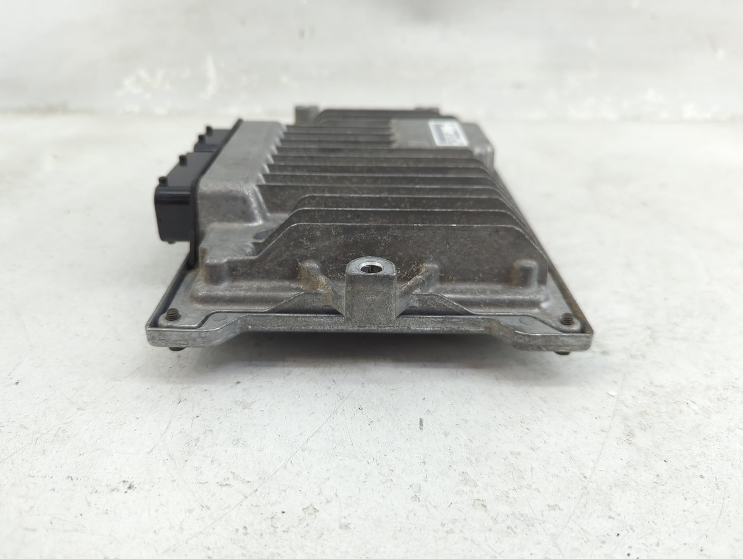 2018-2019 Honda Pilot PCM Engine Control Computer ECU ECM PCU OEM P/N:37820-RLV-L05 J620-111478 Fits Fits 2018 2019 OEM Used