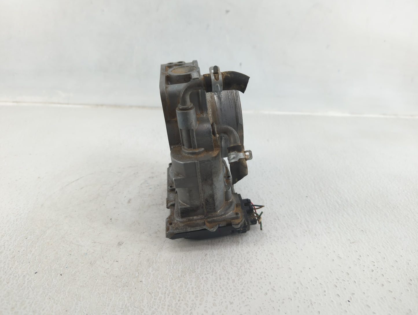 2016-2021 Honda Pilot Throttle Body P/N:U34297268557 Fits Fits 2016 2017 2018 2019 2020 2021 OEM Used Auto Parts - Oemusedau