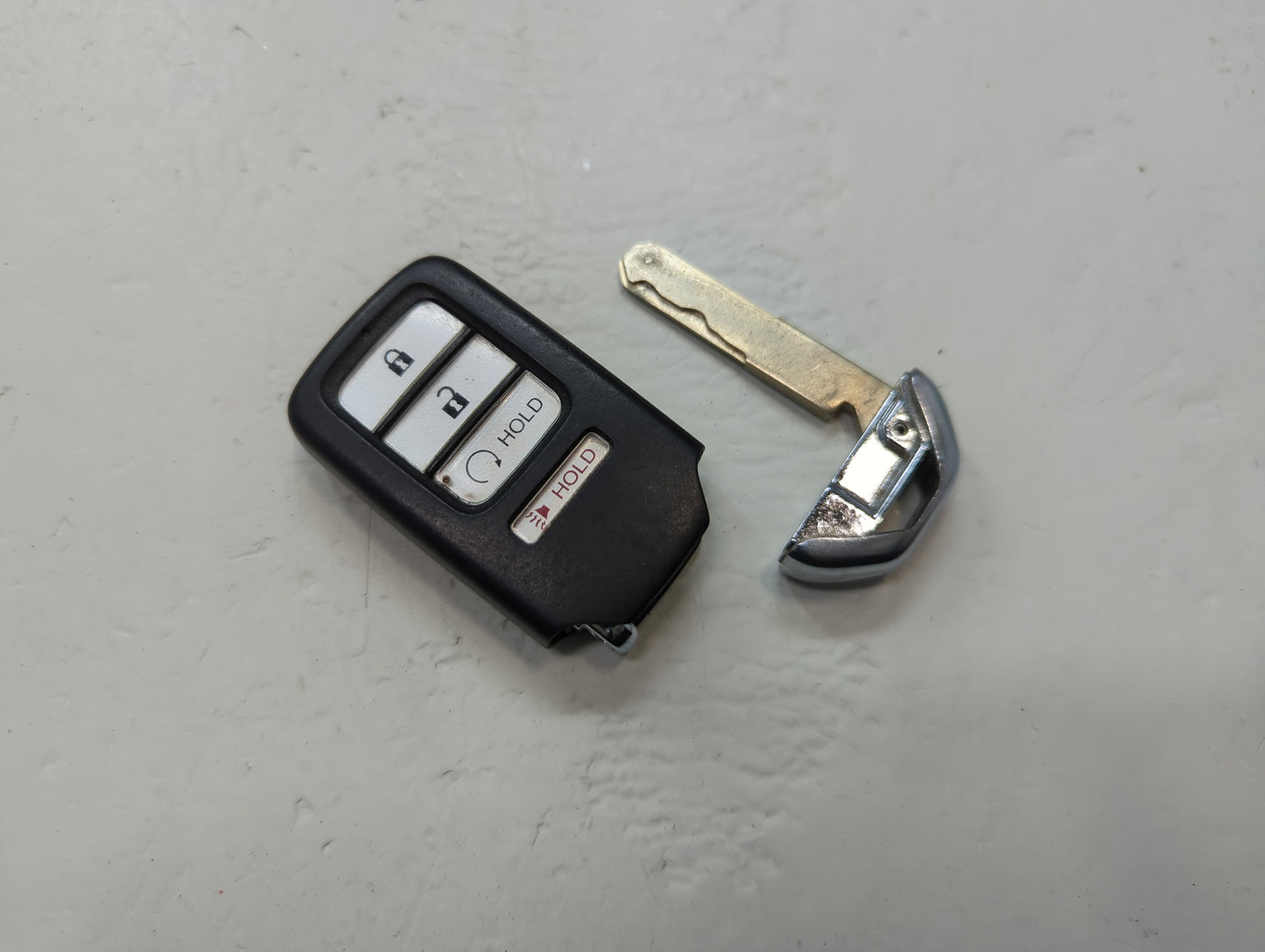 Honda Ridgeline Keyless Entry Remote Fob KR5V2X driver1 A2C97488500 4 buttons - Oemusedautoparts1.com