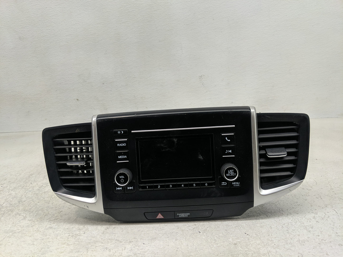 2019 Honda Ridgeline Radio AM FM Cd Player Receiver Replacement P/N:39100-T6Z-A14 Fits OEM Used Auto Parts - Oemusedautopart