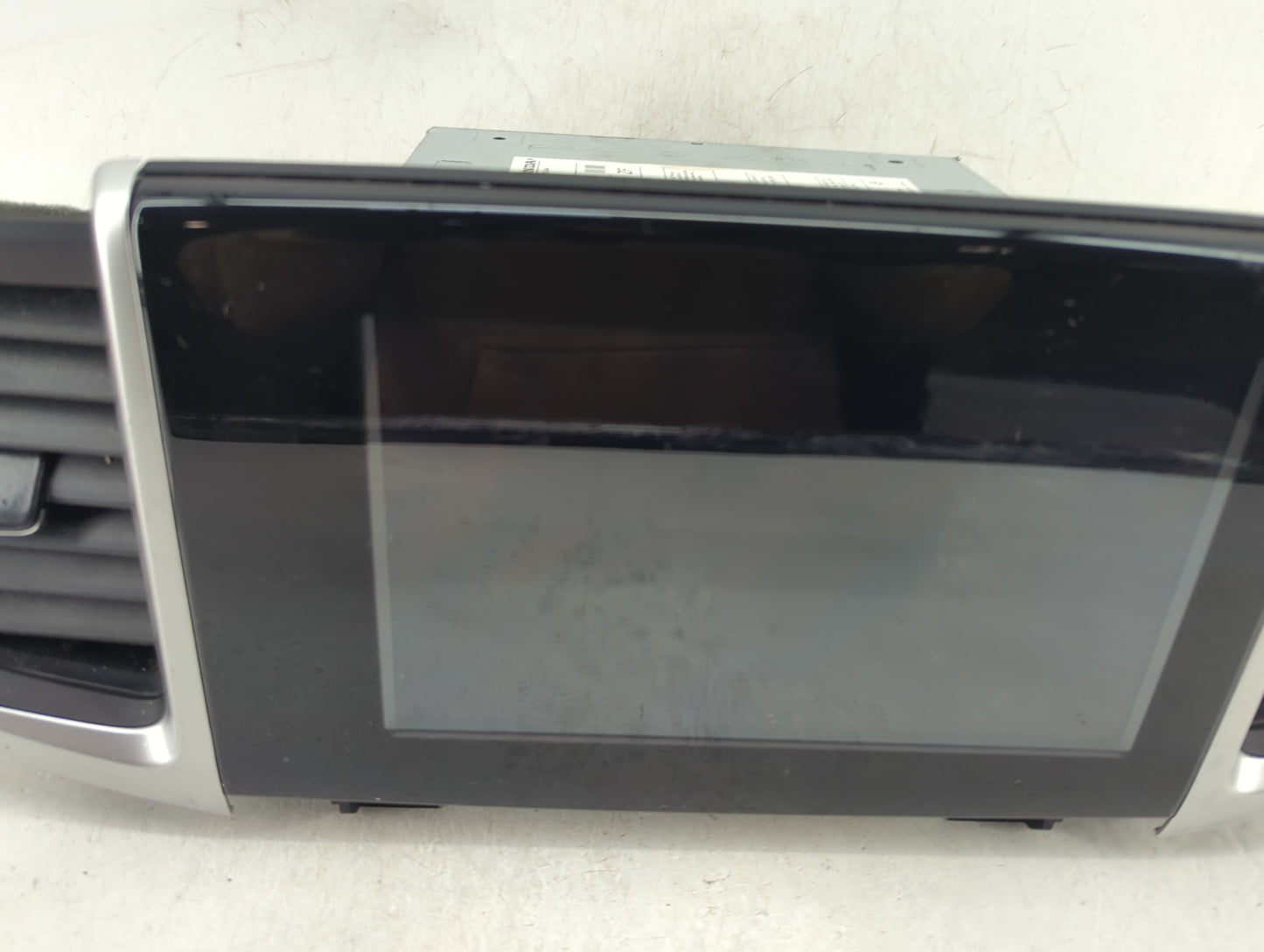 2019 Honda Ridgeline Radio AM FM Cd Player Receiver Replacement Fits OEM Used Auto Parts - Oemusedautoparts1.com