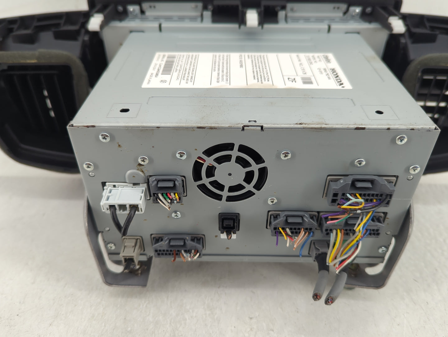 2019 Honda Ridgeline Radio AM FM Cd Player Receiver Replacement Fits OEM Used Auto Parts - Oemusedautoparts1.com