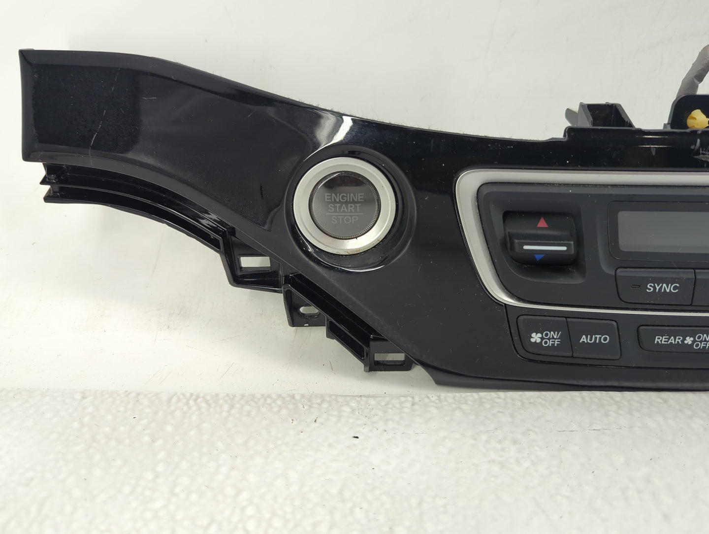 2017-2019 Honda Ridgeline Climate Control Module Temperature AC/Heater Replacement P/N:77220-TG7-A0 Fits Fits 2017 2018 2019