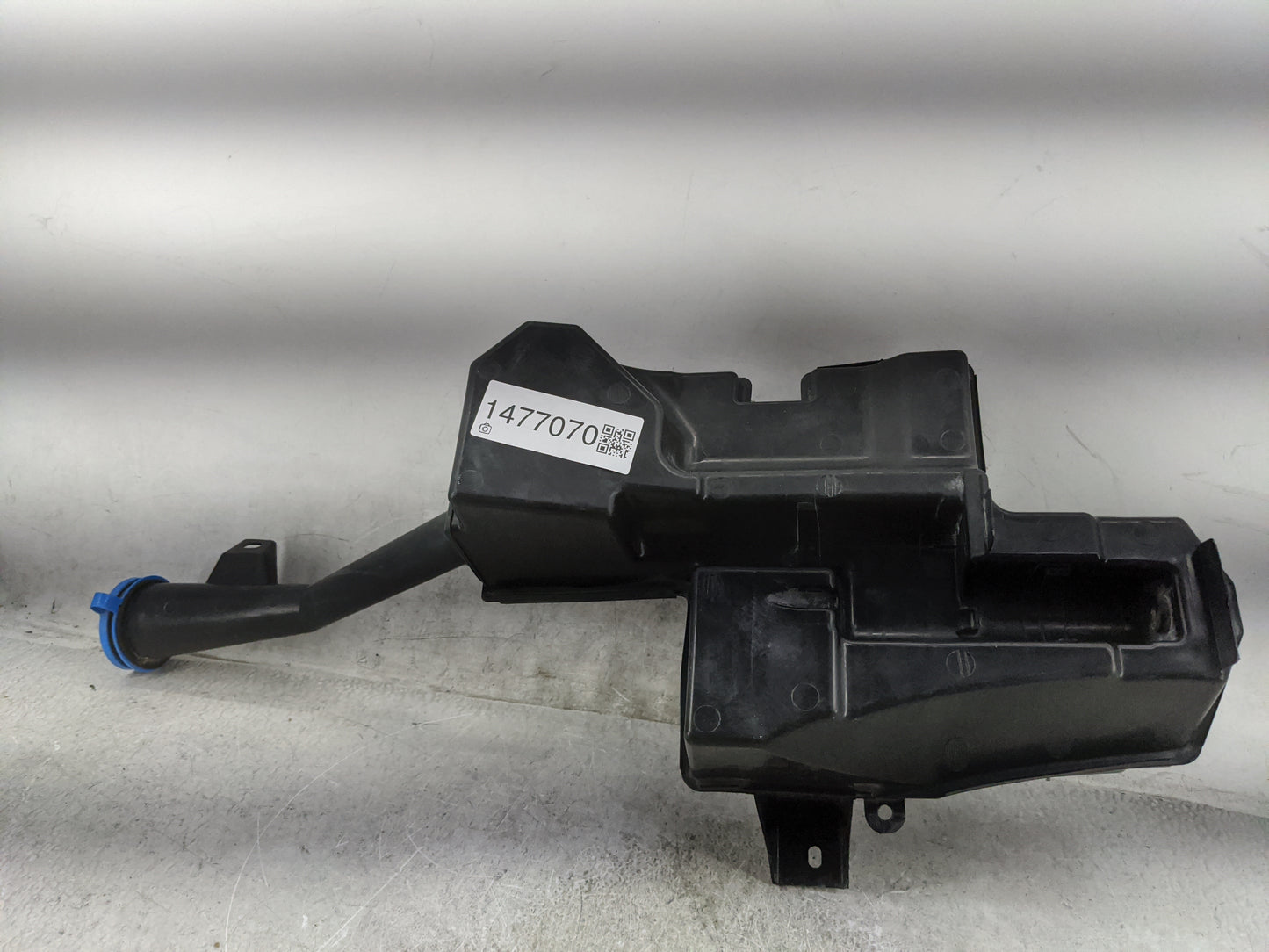 2019 Honda Ridgeline Windshield Washer Fluid Reservoir Bottle Oem - Oemusedautoparts1.com