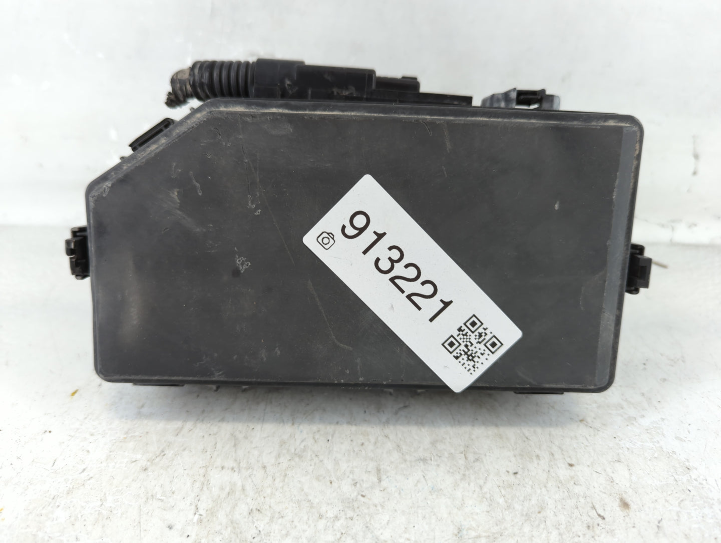 2017-2019 Honda Ridgeline Fusebox Fuse Box Panel Relay Module P/N:T6Z A010 AO Fits Fits 2017 2018 2019 OEM Used Auto Parts -