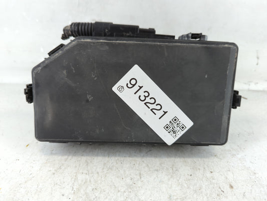 2017-2019 Honda Ridgeline Fusebox Fuse Box Panel Relay Module P/N:T6Z A010 AO Fits Fits 2017 2018 2019 OEM Used Auto Parts -