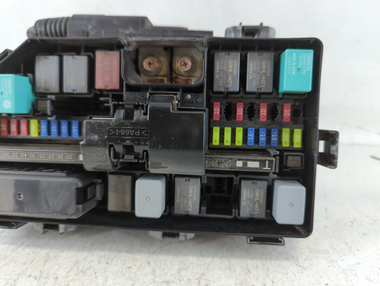 2017-2019 Honda Ridgeline Fusebox Fuse Box Panel Relay Module P/N:T6Z A010 AO Fits Fits 2017 2018 2019 OEM Used Auto Parts -