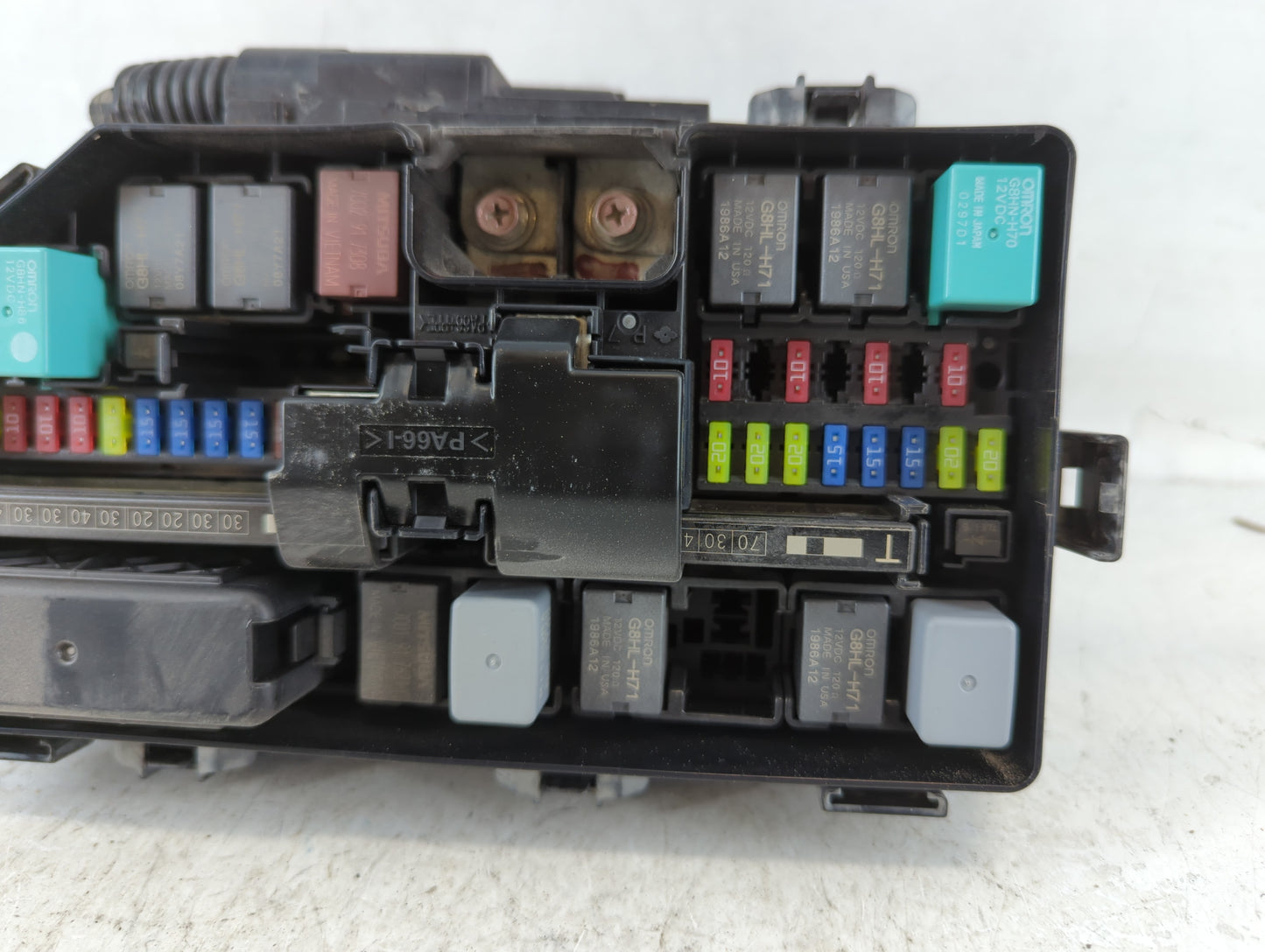 2017-2019 Honda Ridgeline Fusebox Fuse Box Panel Relay Module P/N:T6Z A010 AO Fits Fits 2017 2018 2019 OEM Used Auto Parts -