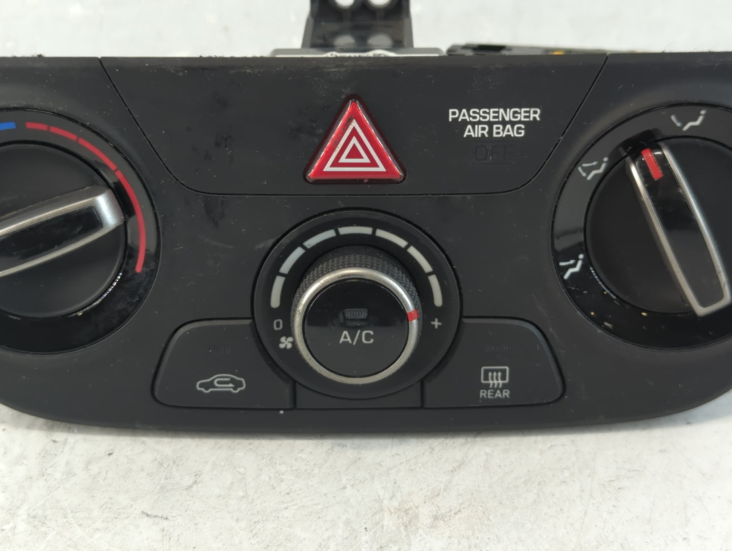 2018-2022 Hyundai Accent Climate Control Module Temperature AC/Heater Replacement P/N:Q029000M 97250J0000RDR Fits OEM Used A