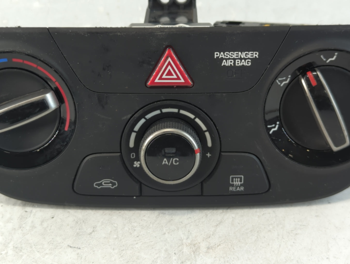 2018-2022 Hyundai Accent Climate Control Module Temperature AC/Heater Replacement P/N:Q029000M 97250J0000RDR Fits OEM Used A