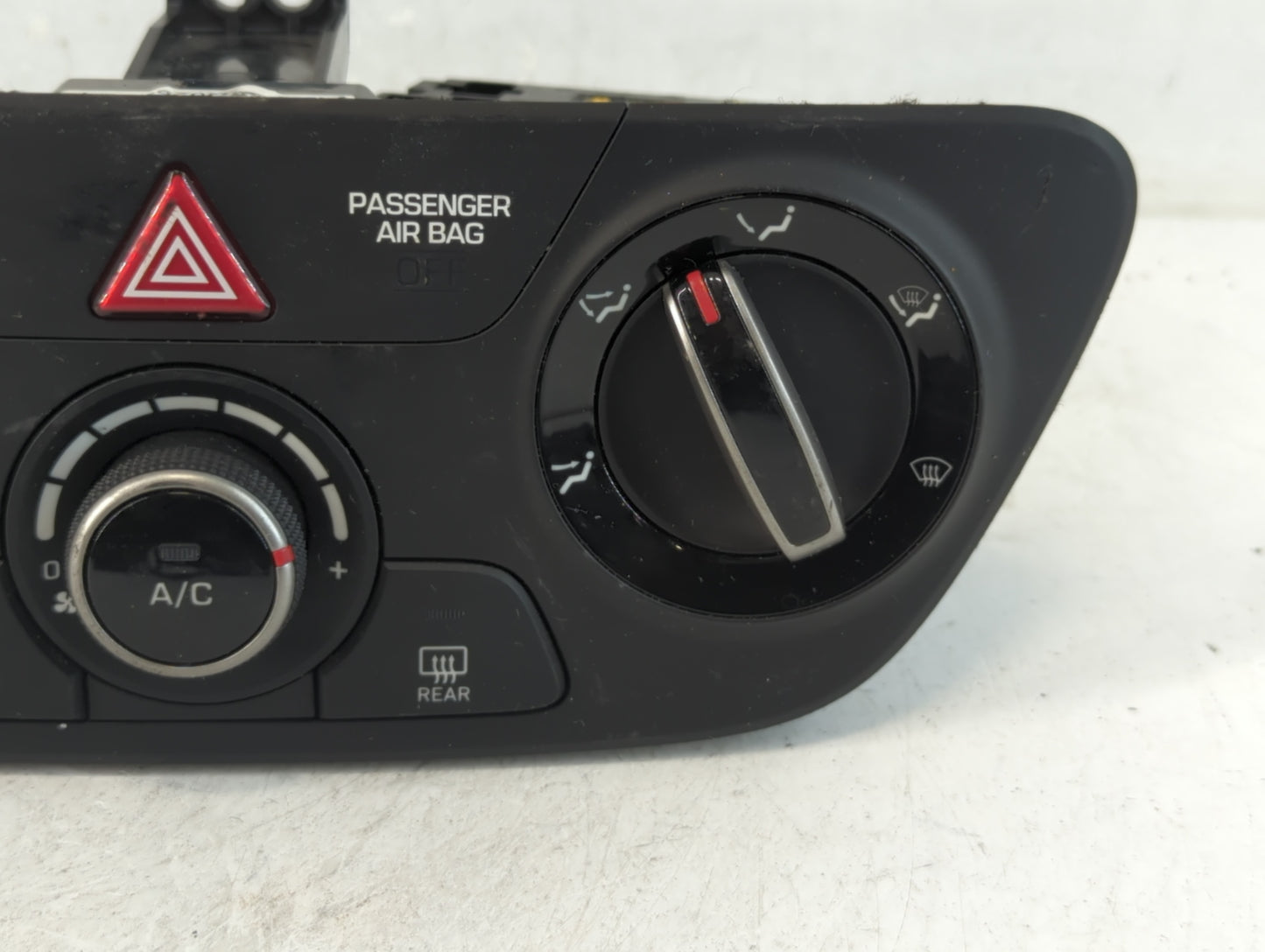 2018-2022 Hyundai Accent Climate Control Module Temperature AC/Heater Replacement P/N:Q029000M 97250J0000RDR Fits OEM Used A