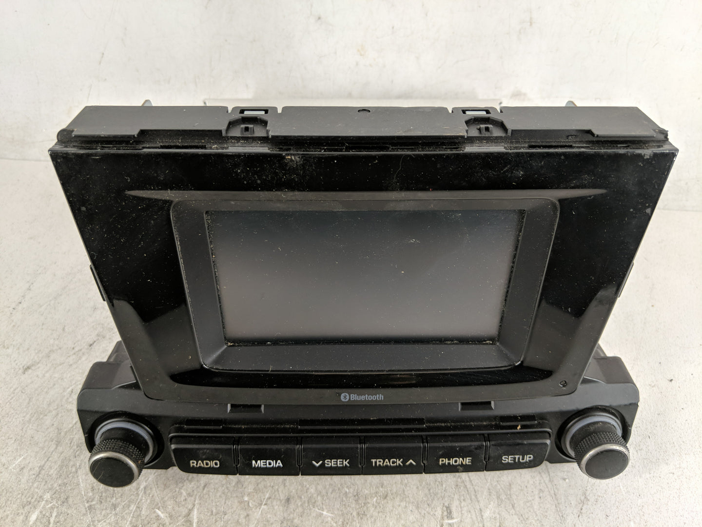 2018-2022 Hyundai Accent Radio AM FM Cd Player Receiver Replacement P/N:96180-J0060URD Fits Fits 2018 2019 2020 2021 2022 OE