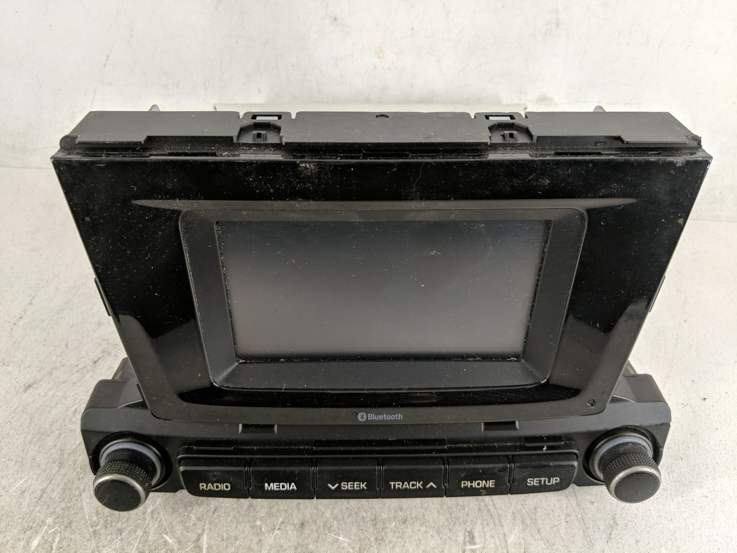 2018-2022 Hyundai Accent Radio AM FM Cd Player Receiver Replacement P/N:96180-J0060URD Fits Fits 2018 2019 2020 2021 2022 OE
