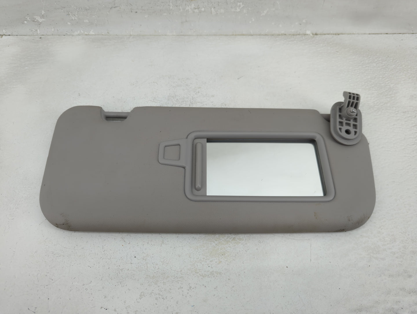 2018-2022 Hyundai Accent Sun Visor Shade Replacement Passenger Right Mirror Fits Fits 2018 2019 2020 2021 2022 OEM Used Auto