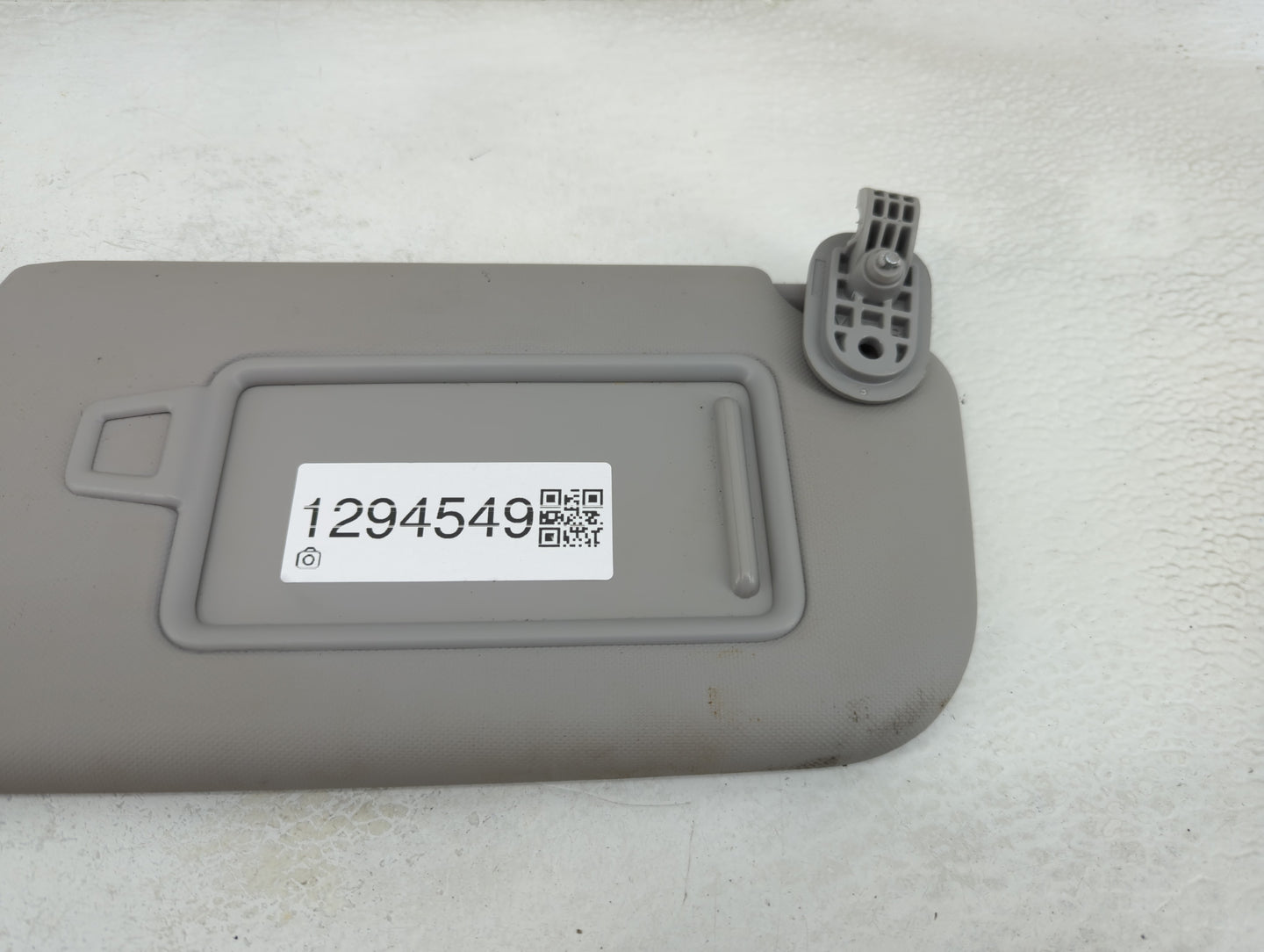 2018-2022 Hyundai Accent Sun Visor Shade Replacement Passenger Right Mirror Fits Fits 2018 2019 2020 2021 2022 OEM Used Auto