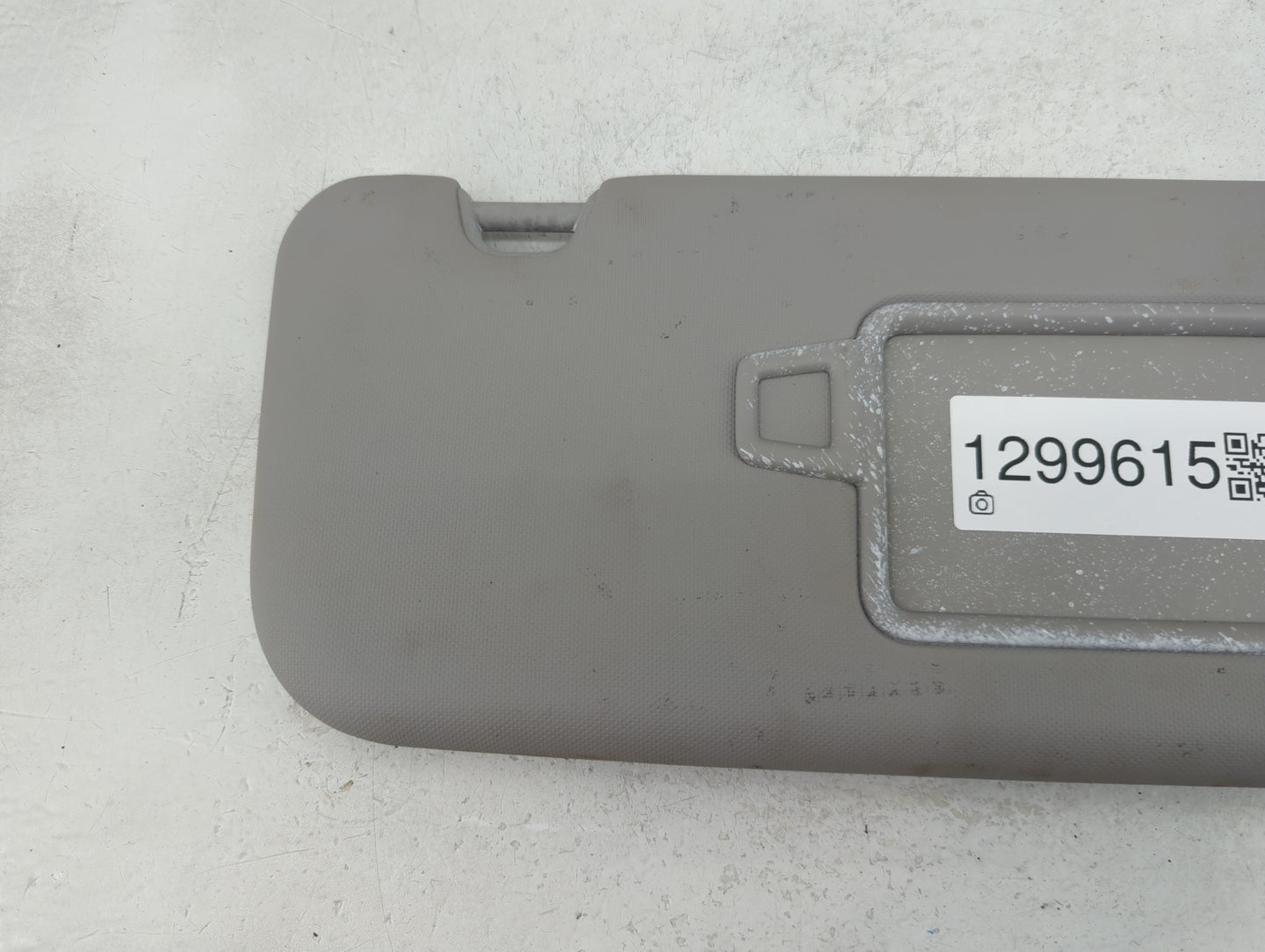 2018-2022 Hyundai Accent Sun Visor Shade Replacement Passenger Right Mirror Fits Fits 2018 2019 2020 2021 2022 OEM Used Auto