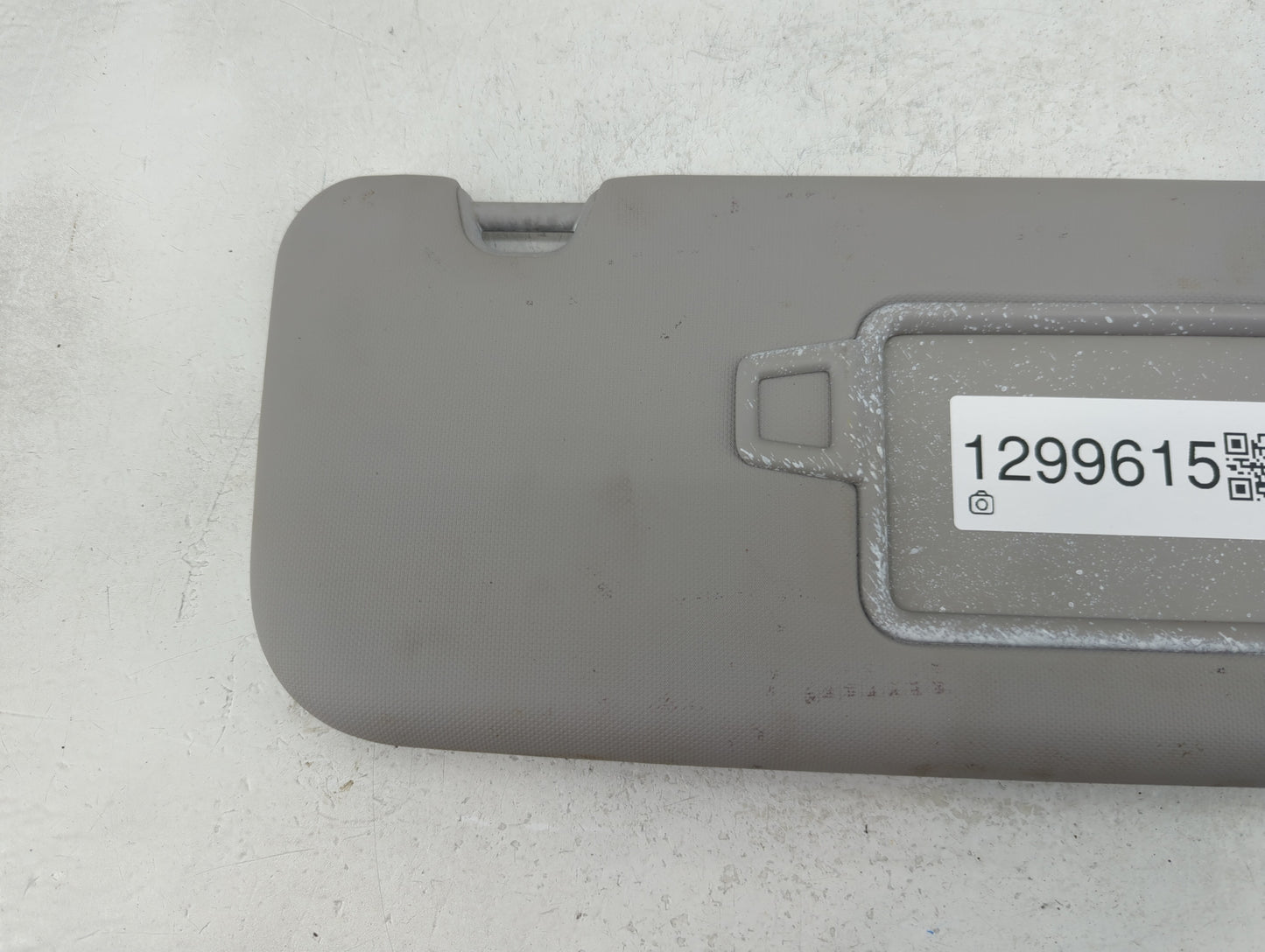2018-2022 Hyundai Accent Sun Visor Shade Replacement Passenger Right Mirror Fits Fits 2018 2019 2020 2021 2022 OEM Used Auto