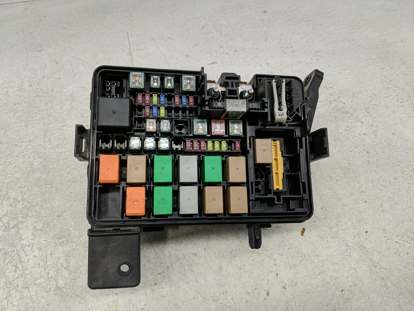 2018-2019 Hyundai Accent Fusebox Fuse Box Panel Relay Module P/N:91420 J0441 Fits Fits 2018 2019 OEM Used Auto Parts - Oemus