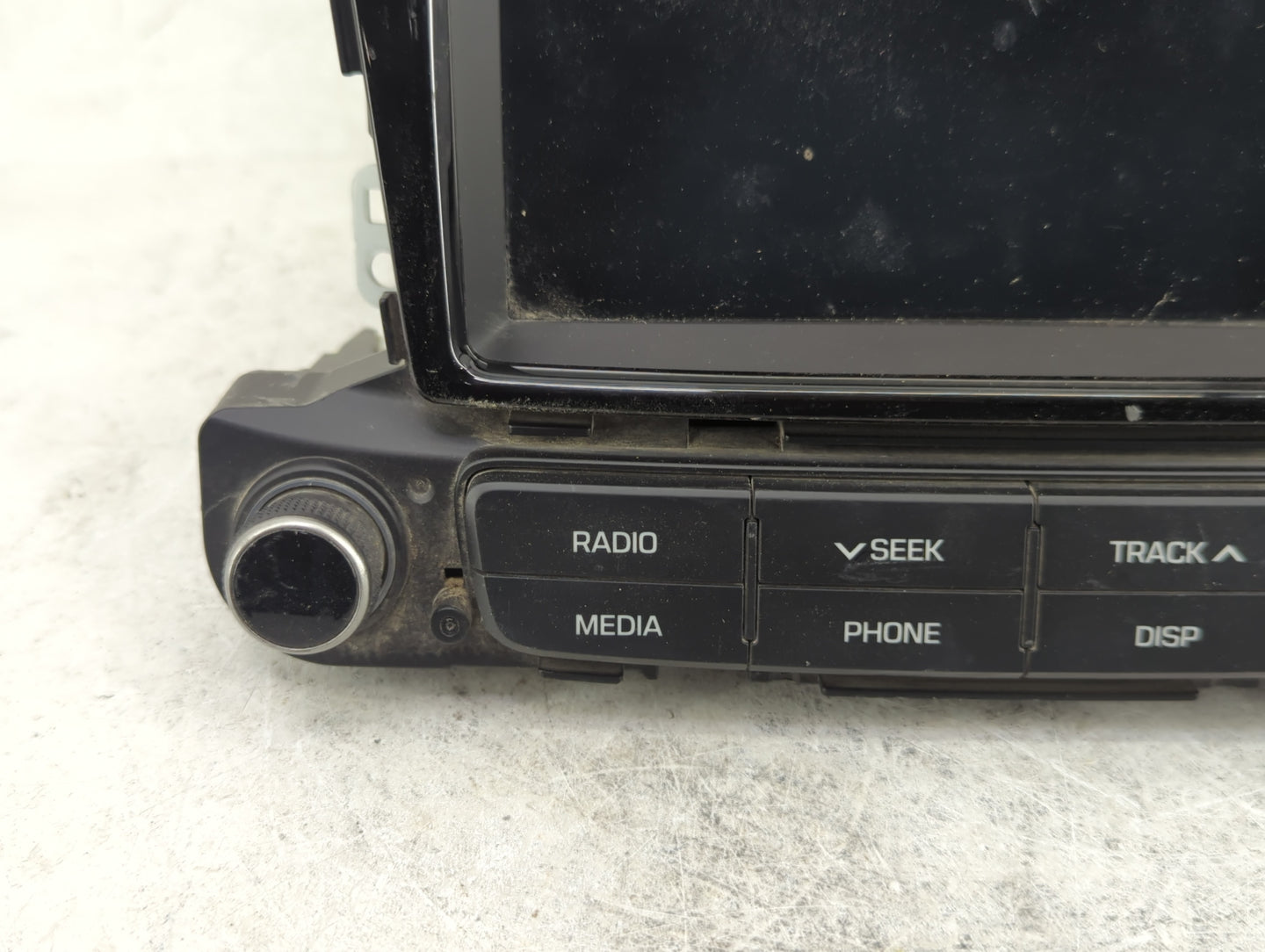 2018-2020 Hyundai Accent Radio AM FM Cd Player Receiver Replacement Fits Fits 2018 2019 2020 OEM Used Auto Parts - Oemusedau