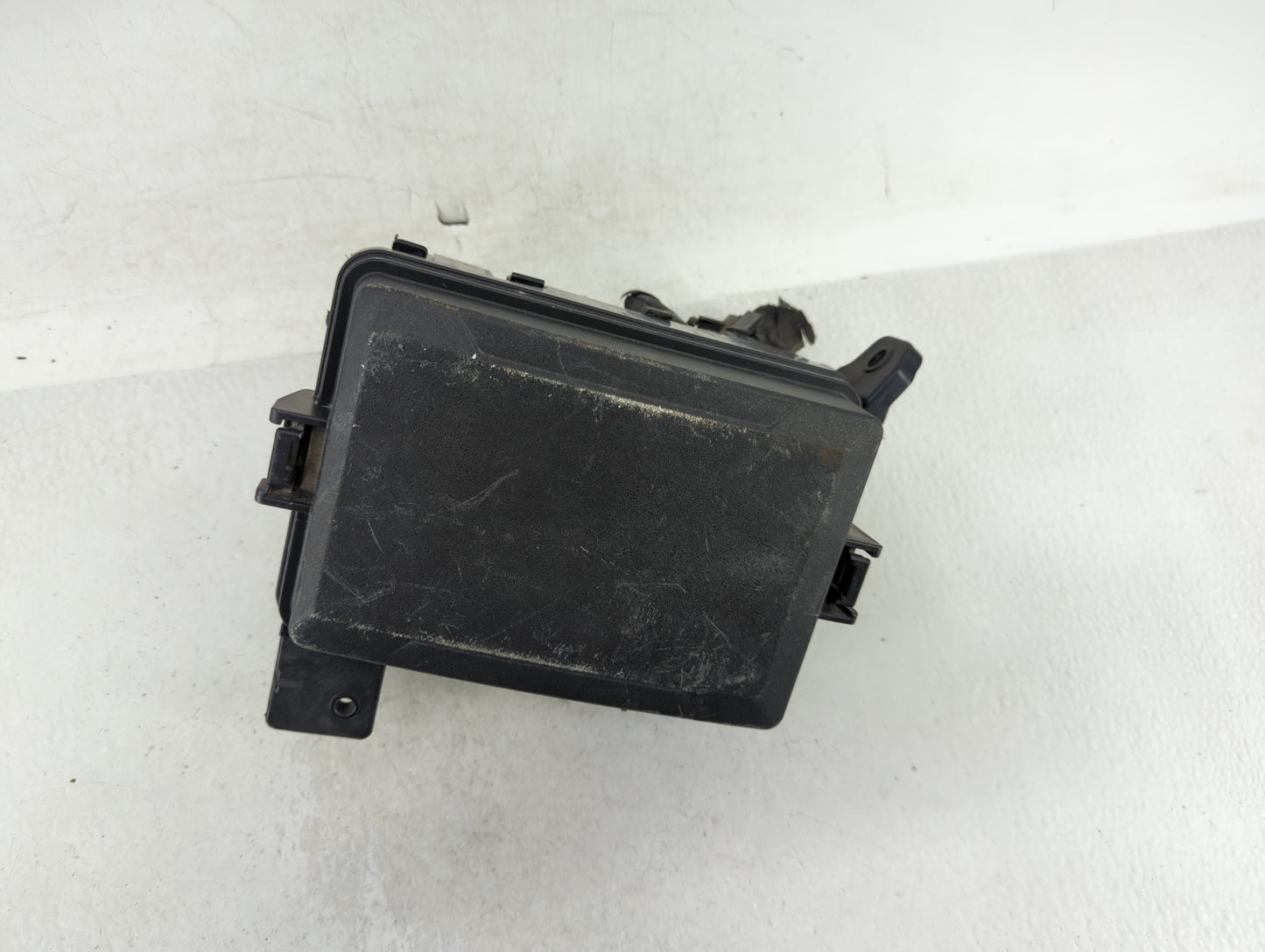 2018-2019 Hyundai Accent Fusebox Fuse Box Panel Relay Module P/N:P077Y4Y4 Fits Fits 2018 2019 OEM Used Auto Parts - Oemuseda