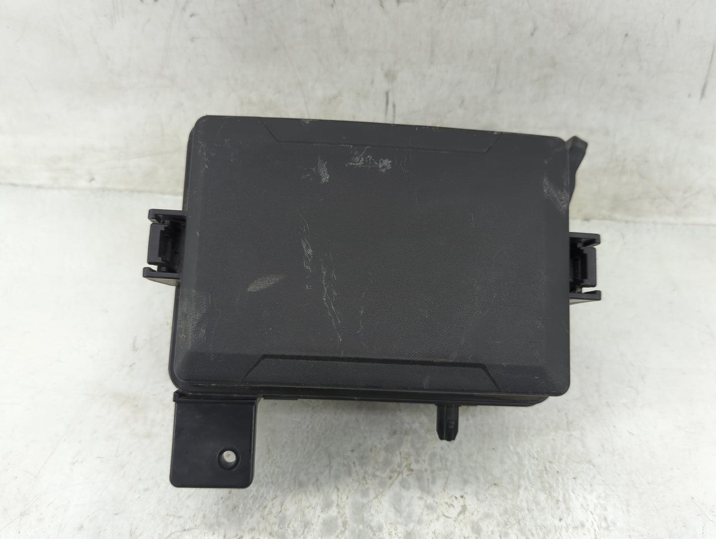 2018-2019 Hyundai Accent Fusebox Fuse Box Panel Relay Module P/N:91950-J0300 Fits Fits 2018 2019 OEM Used Auto Parts - Oemus