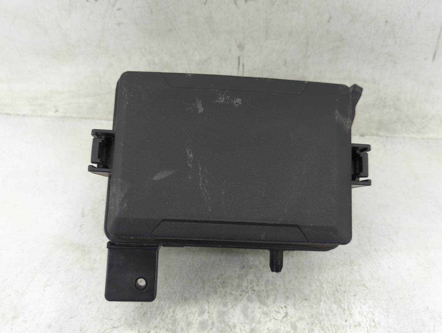 2018-2019 Hyundai Accent Fusebox Fuse Box Panel Relay Module P/N:91950-J0300 Fits Fits 2018 2019 OEM Used Auto Parts - Oemus
